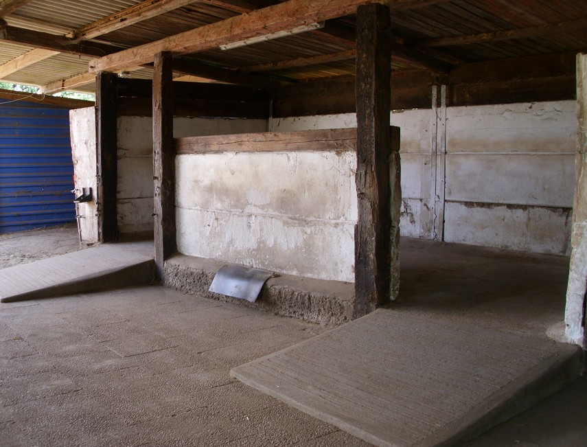 Stall leer